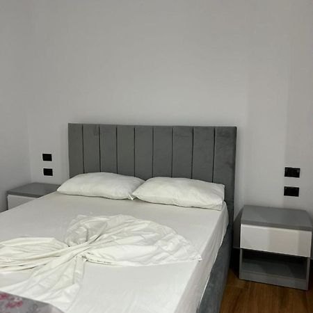 Hotel Vila Herta Дуррес Экстерьер фото